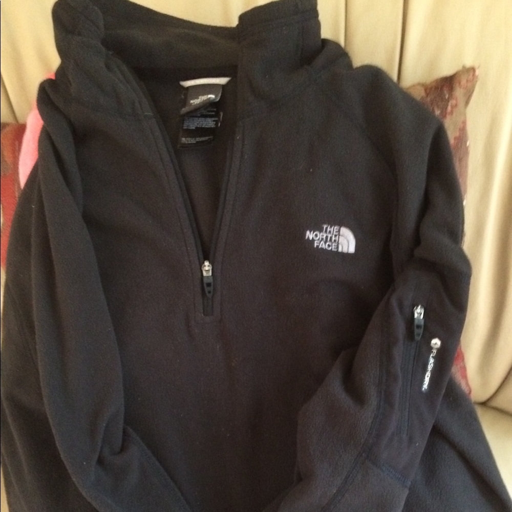 North face FLASH DRY pull over quarter zip Black